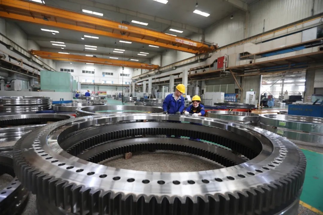 “中國軸承(cheng)工業搖籃”闊步走(zǒu)向世界